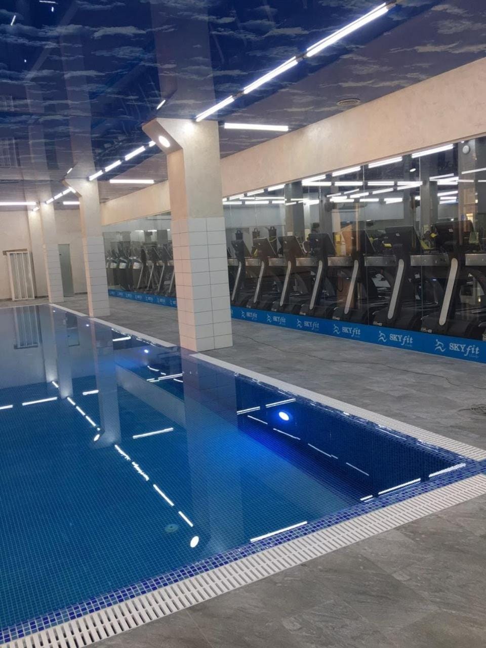 Swimming pool, Swimming pool