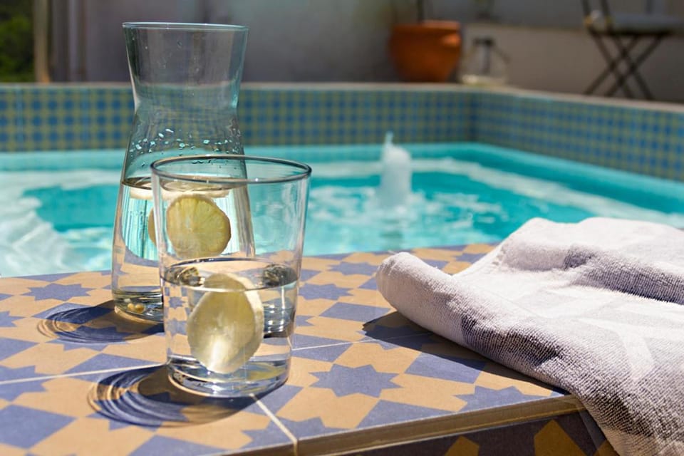 Solarium, Swimming pool