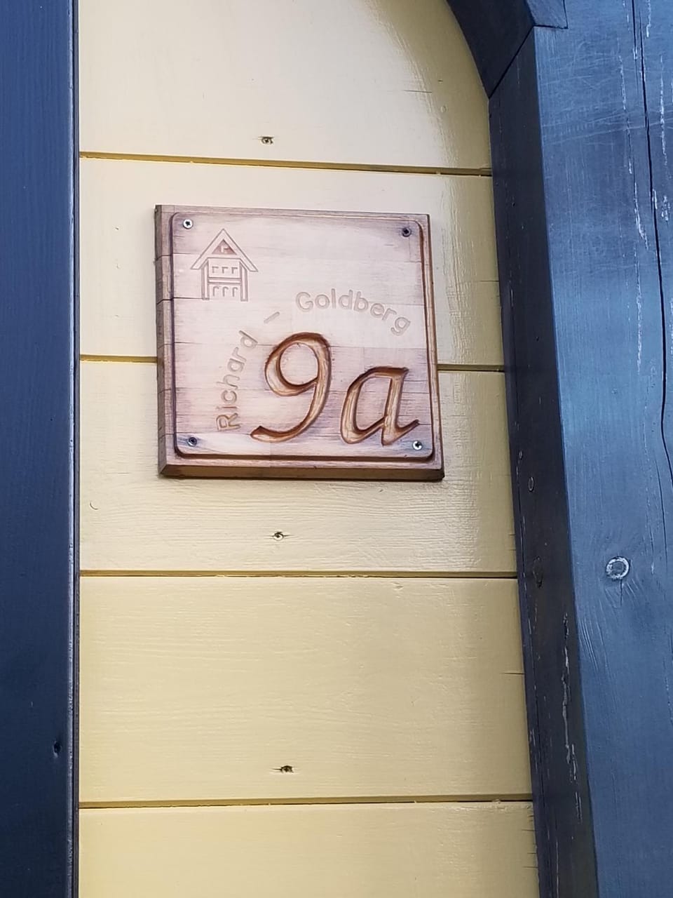 Facade/entrance, Off site