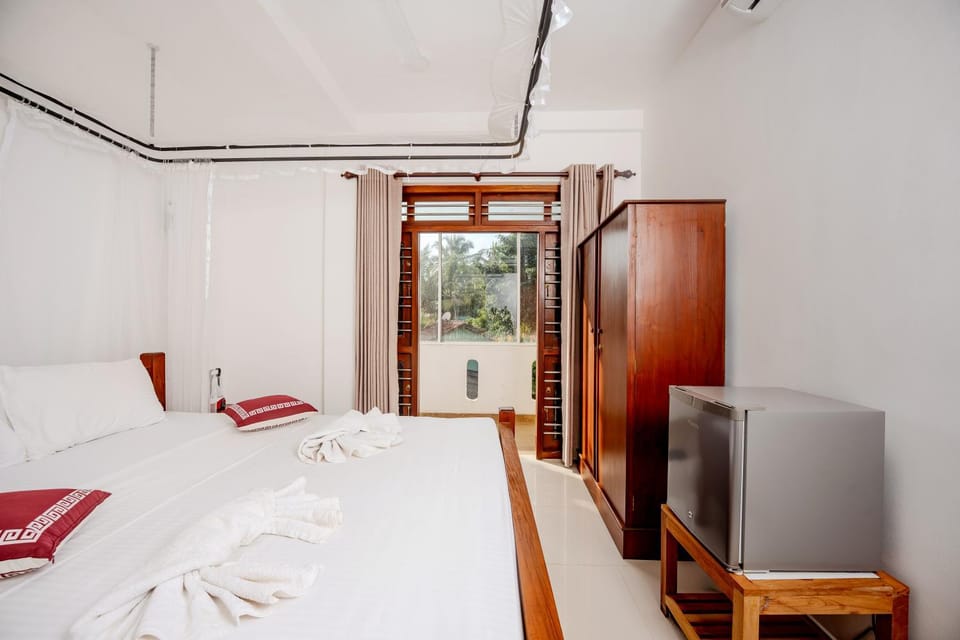 Bedroom, wardrobe