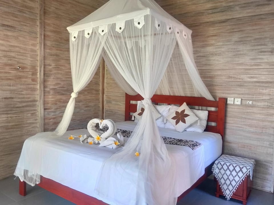 Vista Huts Lembongan Bed and Breakfast in Nusapenida