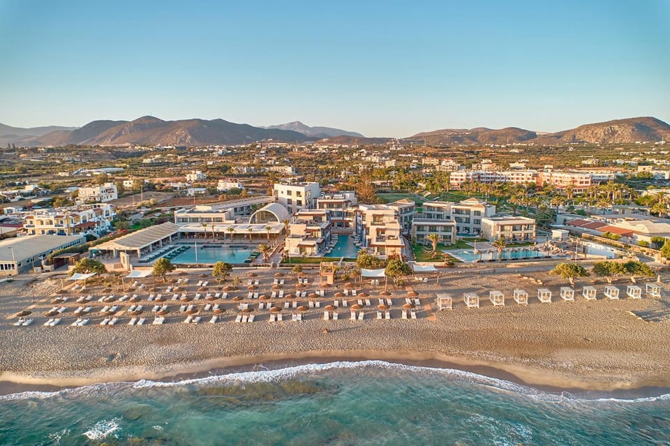 Property building, Bird's eye view, View (from property/room), Area and facilities