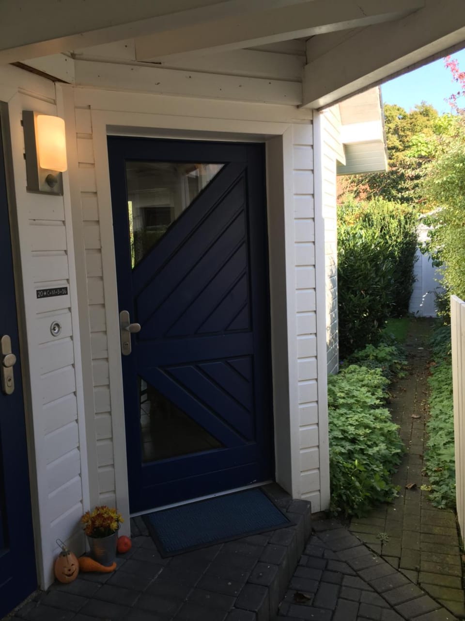 Facade/entrance