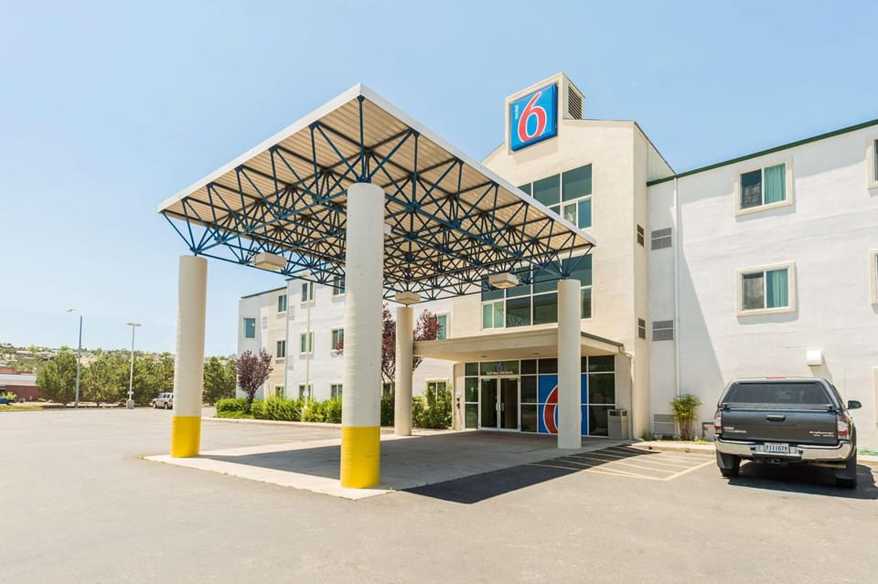 Property building, On site