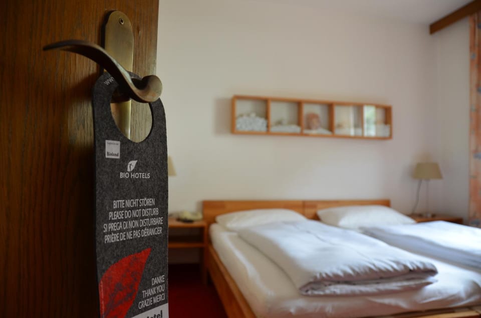 Bed, Decorative detail, Bedroom, Mountain view
