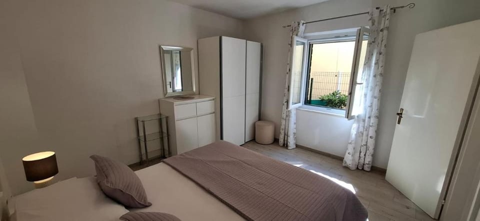 Apartment in Bol with terrace, air conditioning, WiFi, washing machine 3634-4 Apartment in Bol