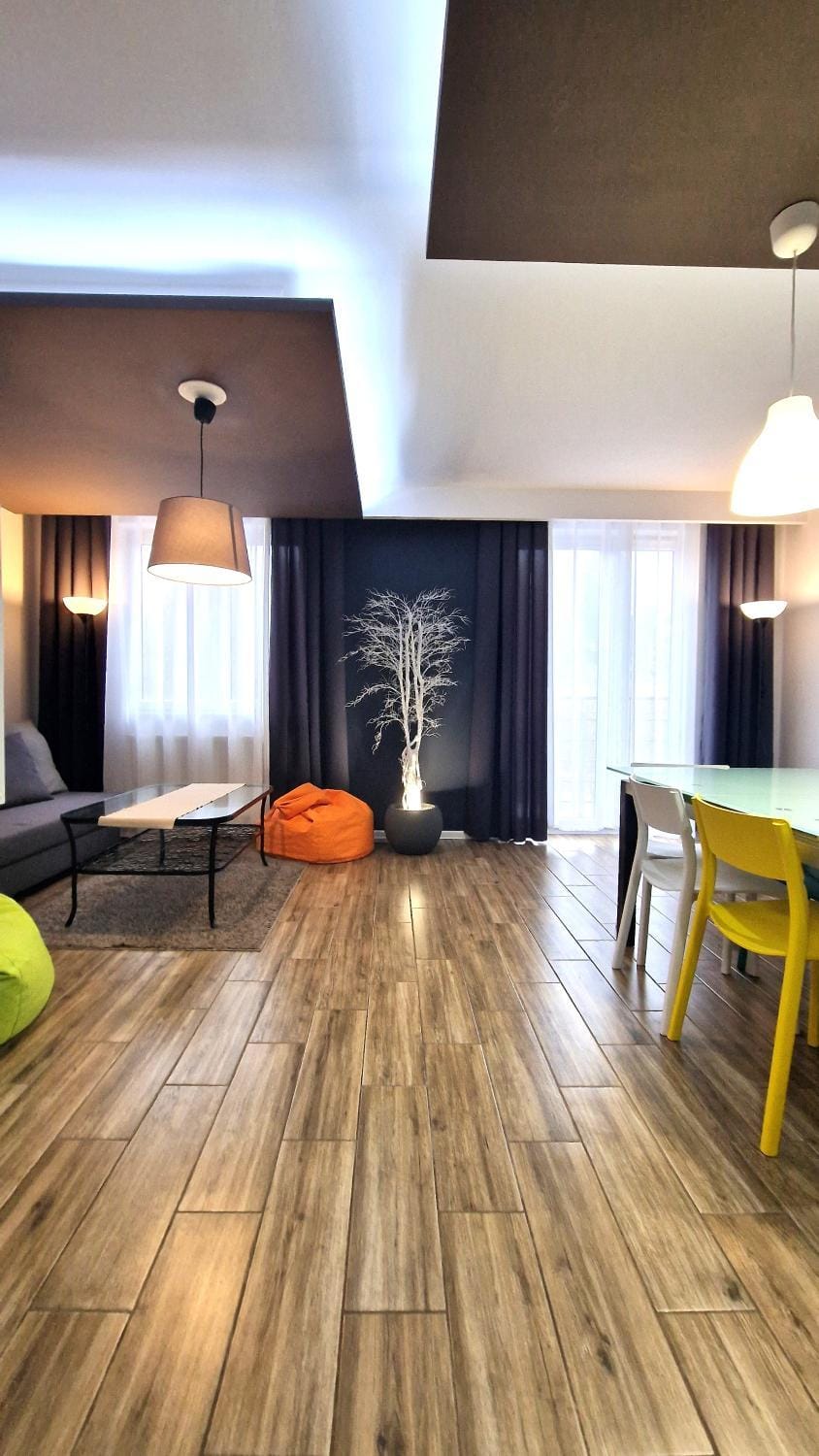 Communal lounge/ TV room, TV and multimedia, Living room, Seating area, Evening entertainment