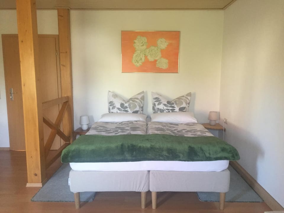 Bed, Photo of the whole room