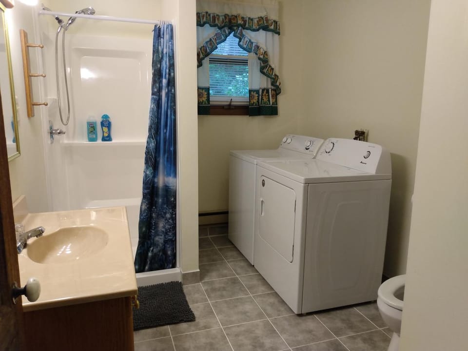 Bathroom, laundry