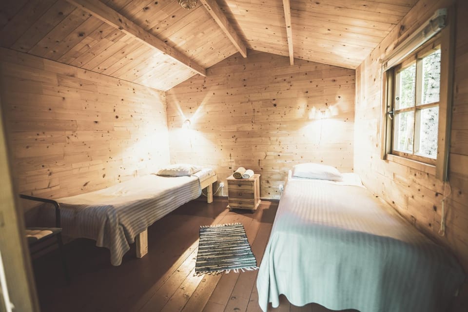 Property building, Bed, Photo of the whole room, Bedroom, On site