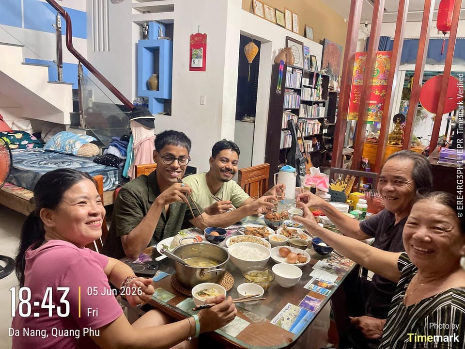 Golden Lantern Tam Thanh Homestay Vacation rental in Da Nang