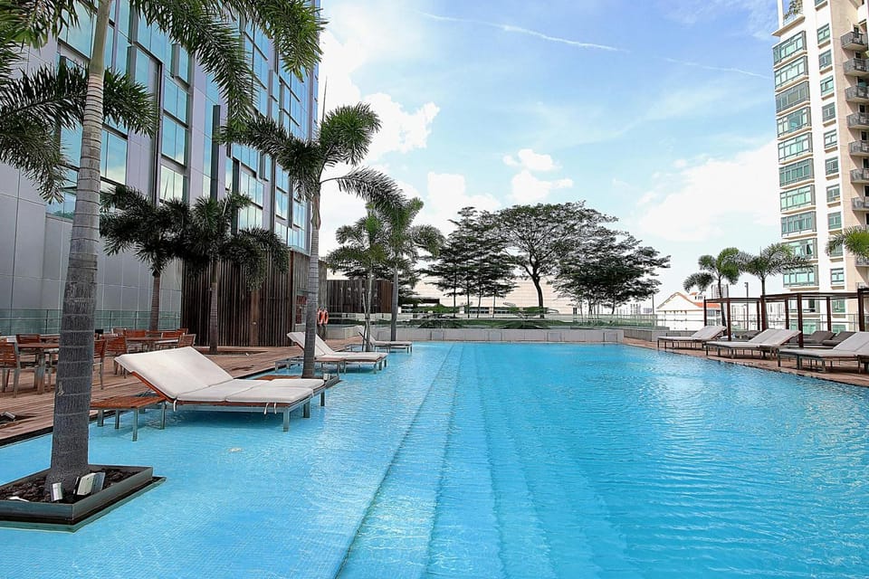 Swimming pool