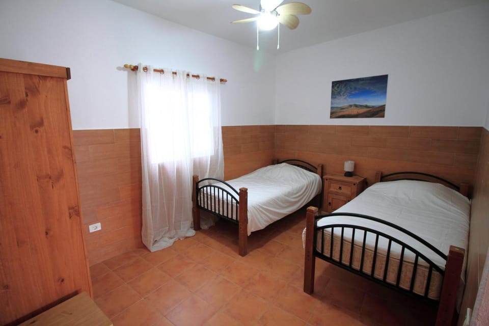 MONTAÑA VALLES DE ORTEGA - A Apartment in Maxorata