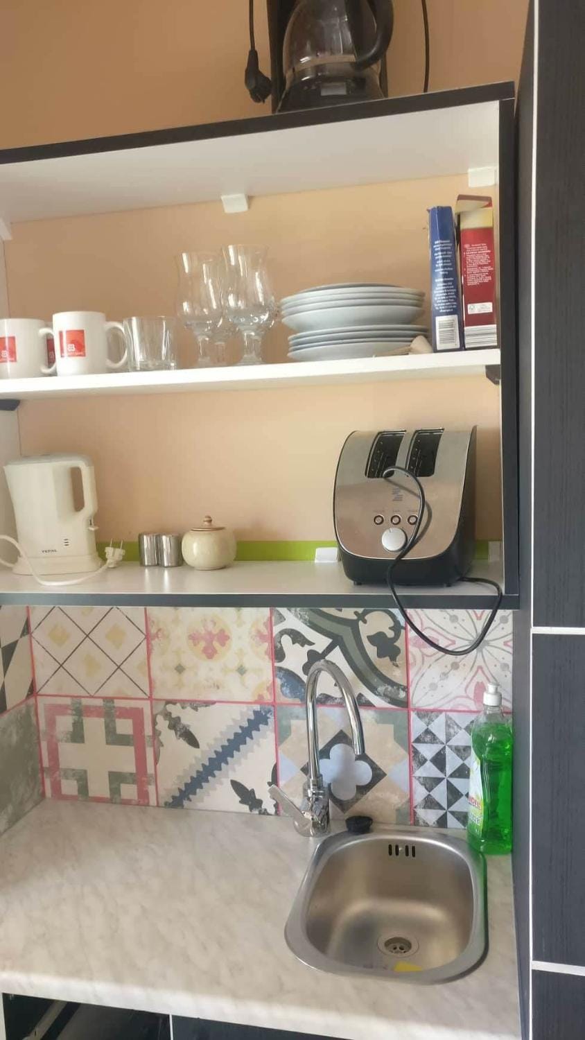 Coffee/tea facilities, Kitchen or kitchenette