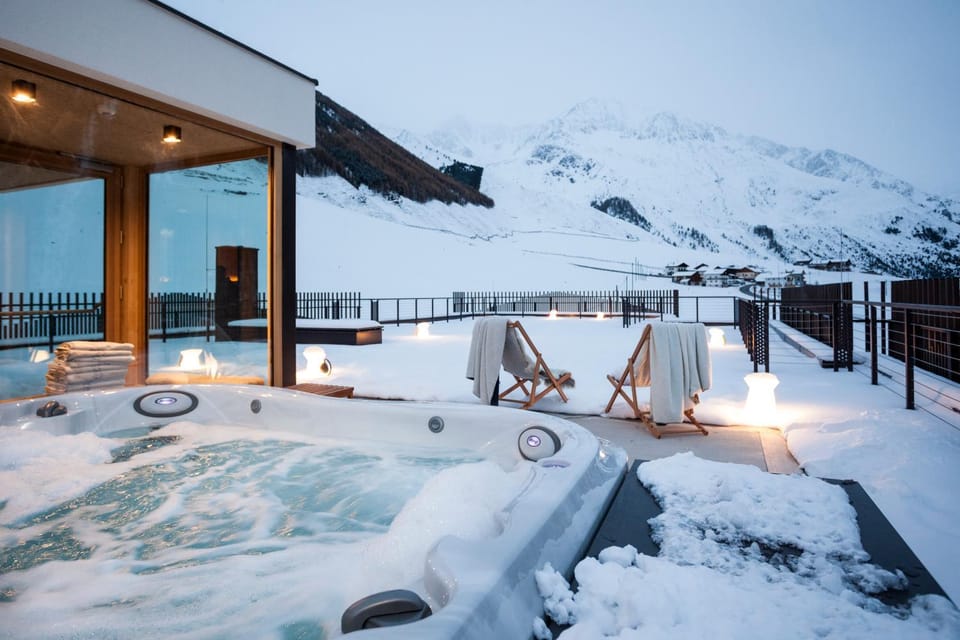 Hot Tub, Mountain view