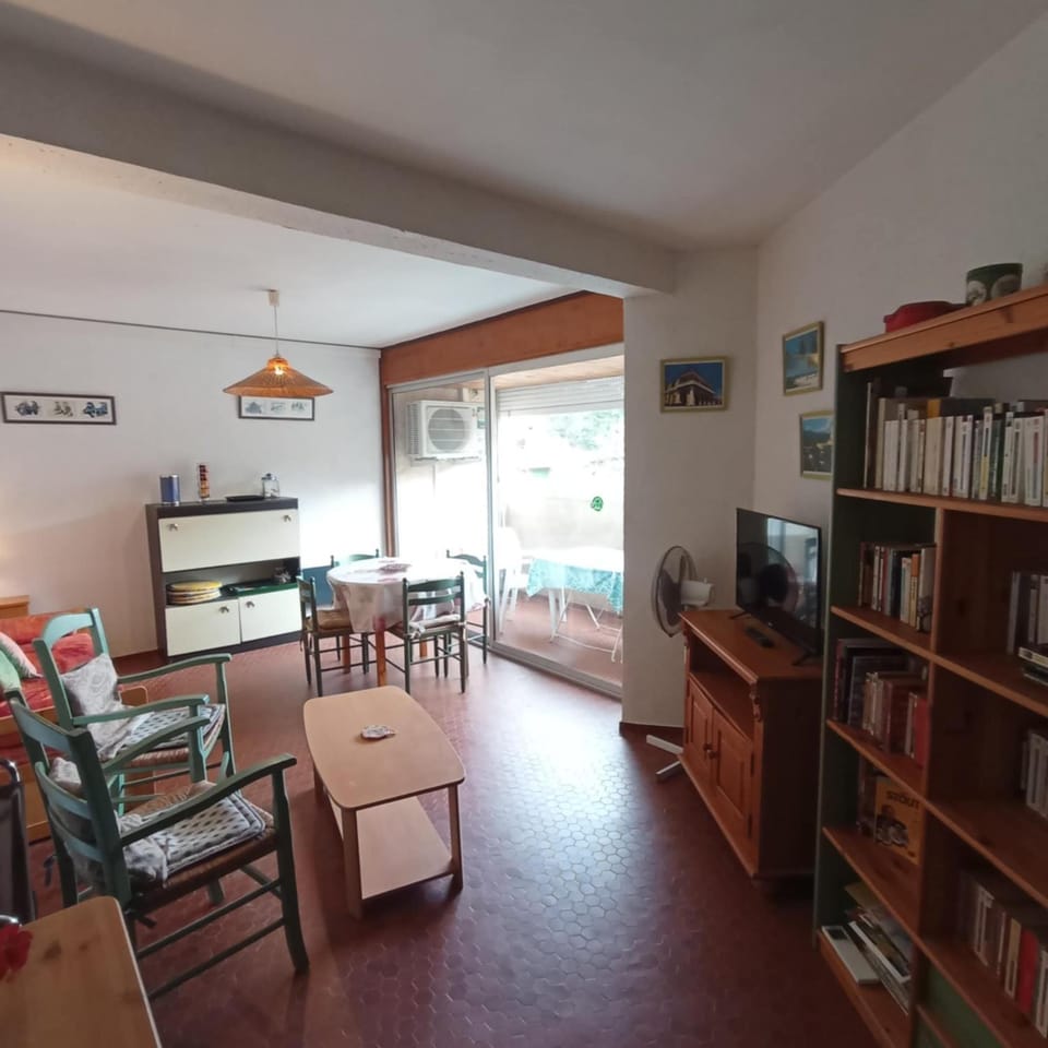 TV and multimedia, Balcony/Terrace, Living room, Dining area