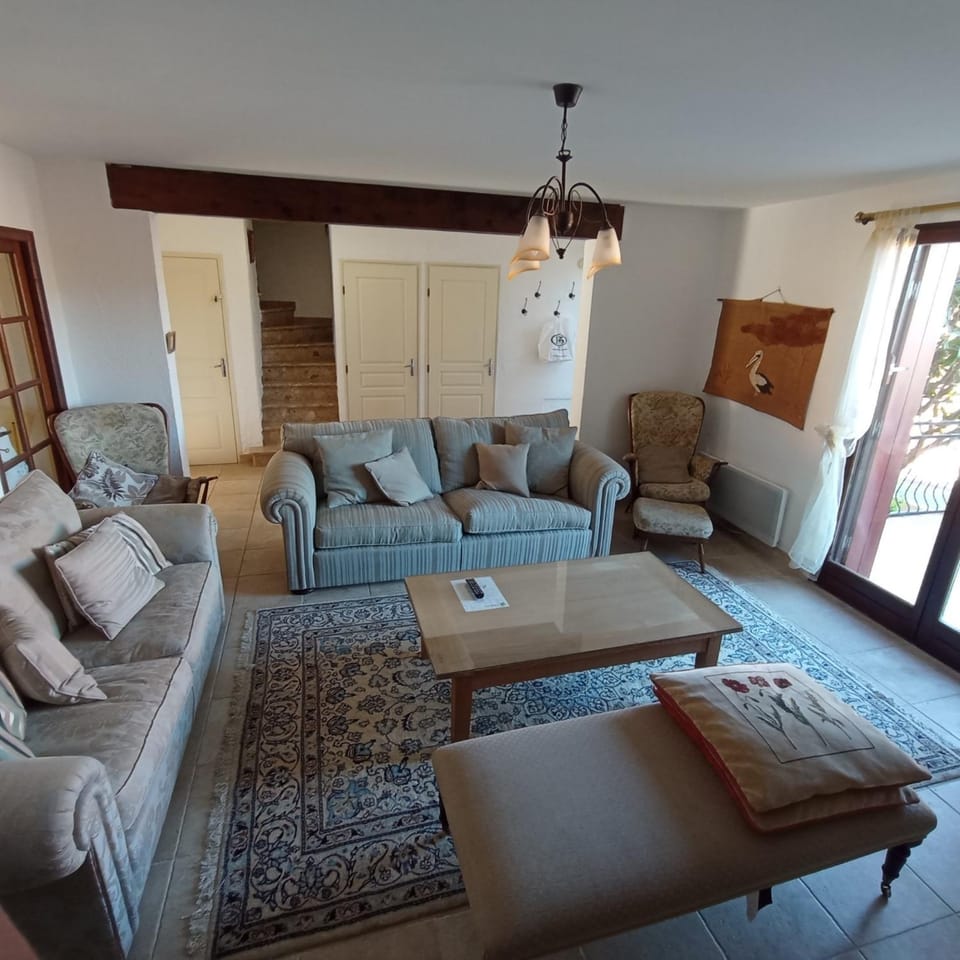 Balcony/Terrace, Living room