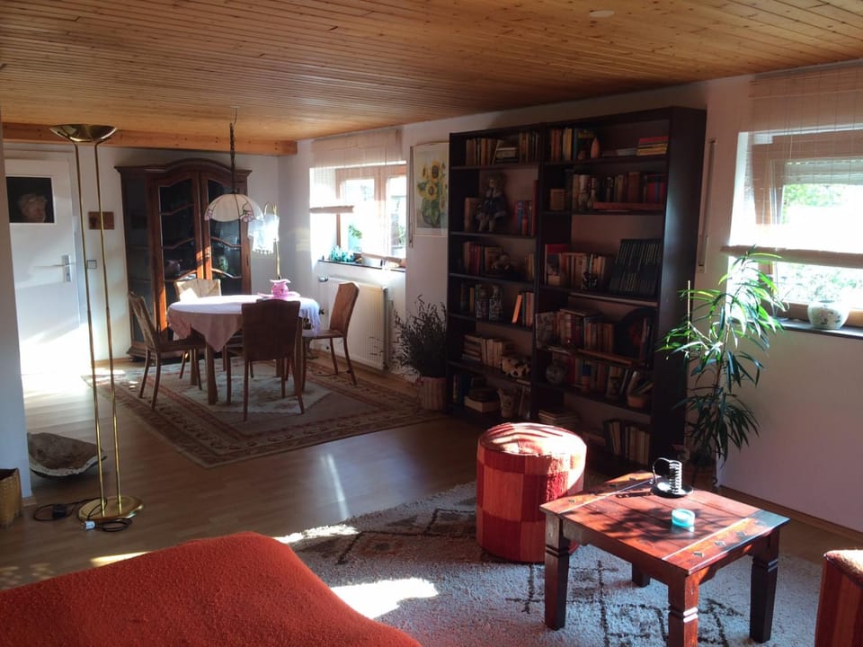 schones Zimmer in Gimmeldingen/ Konigsbach Vacation rental in Rhineland-Palatinate