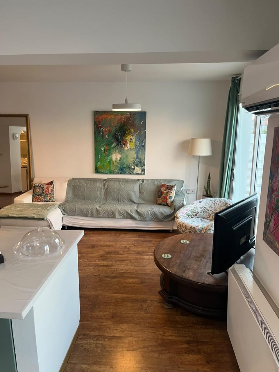 TV and multimedia, Living room, Seating area