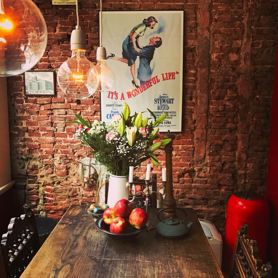 Day, Coffee/tea facilities, Kitchen or kitchenette, Food and drinks, Seating area, Dining area, On site, Food, Street view, Breakfast, Continental breakfast, Buffet breakfast, Drinks, Alcoholic drinks