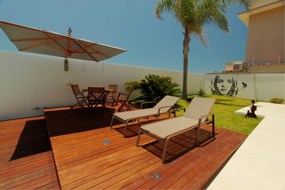 Casa do Artista a 60m do mar, piscina, 4 quartos House in Bombinhas