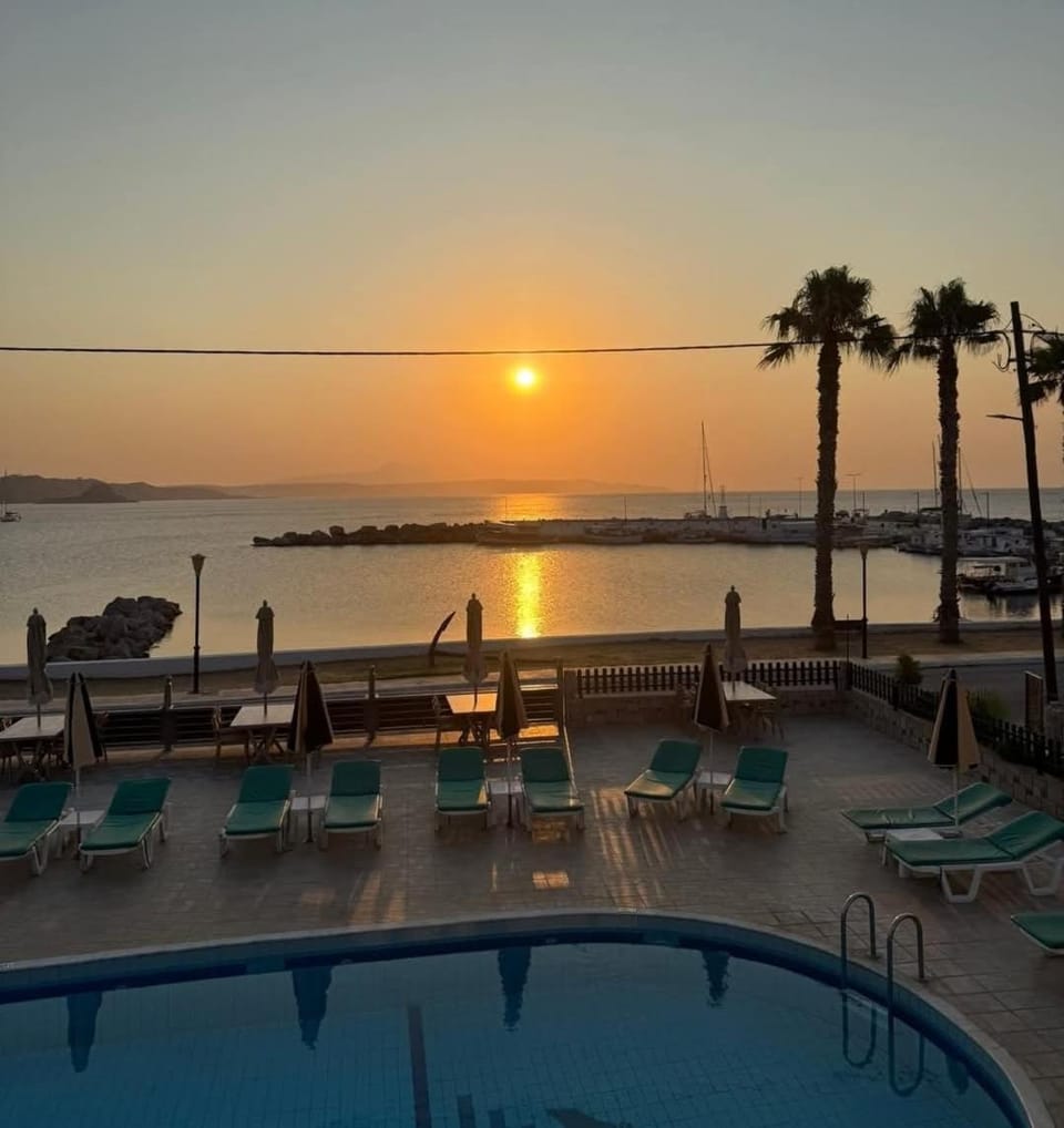 Pool view, Sea view, Swimming pool, Sunset, sunbed