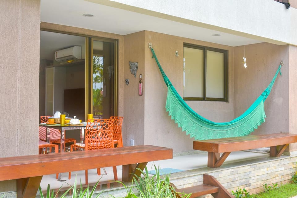 Patio, Facade/entrance, Balcony/Terrace