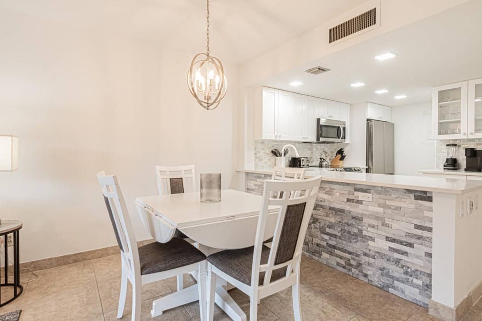 Park Shore Resort, 1st Floor, Bldg. A House in Naples