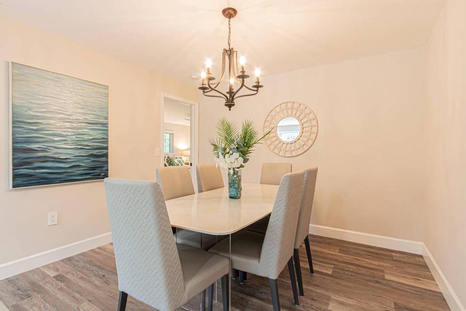 Oleander Drive - Coquina Sands House in Naples