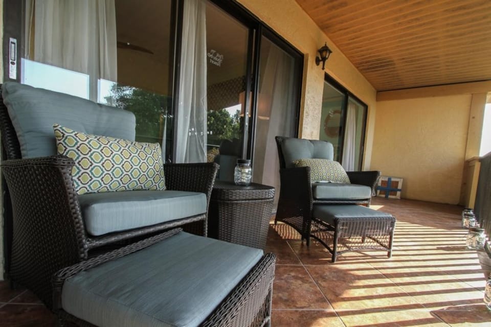 Park Shore Resort, 3rd Floor, Bldg. E House in Naples
