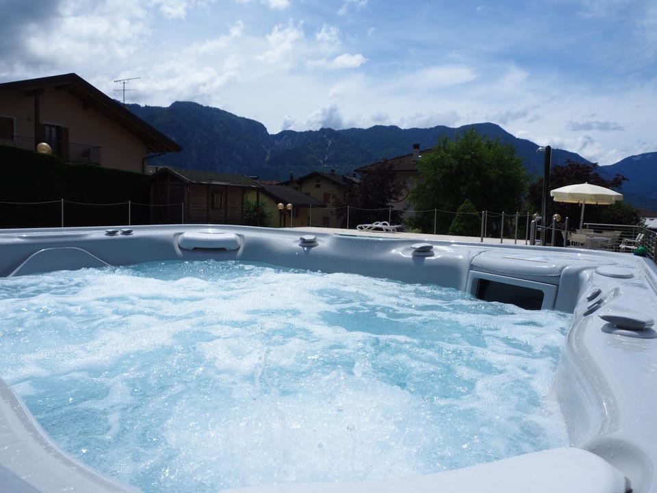 Hot Tub, Mountain view, Pool view, Swimming pool, Open Air Bath