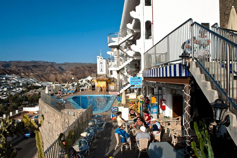 Balcony/Terrace, Swimming pool