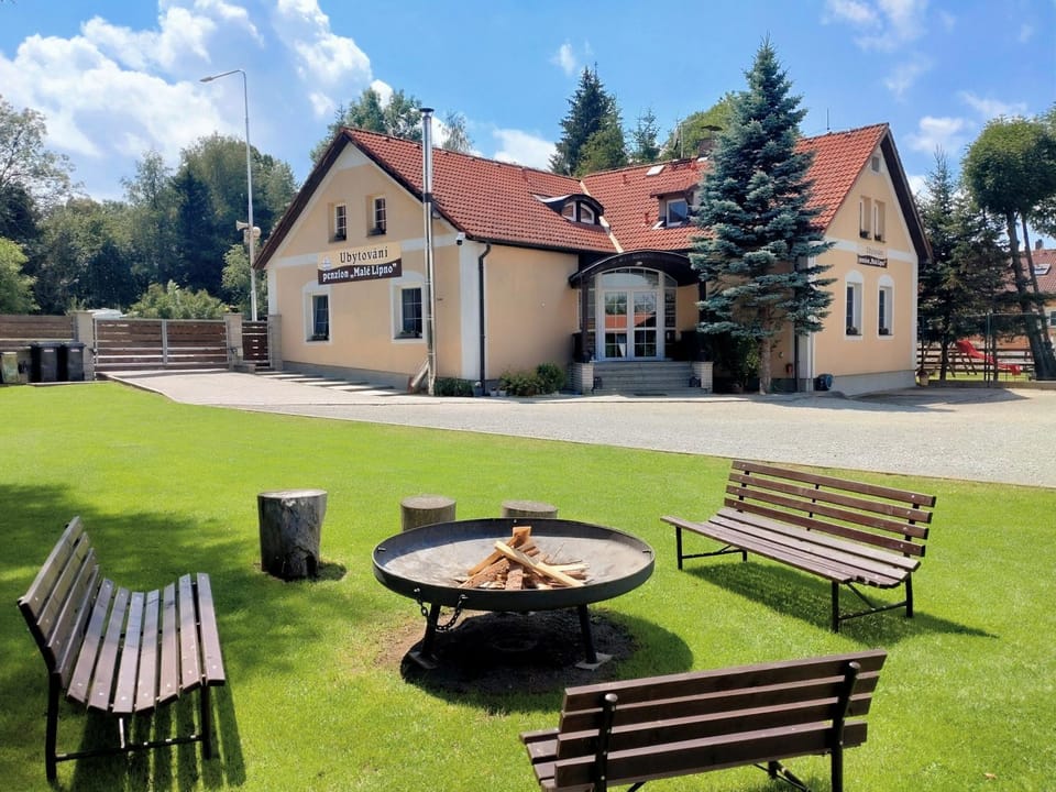 Property building, Garden