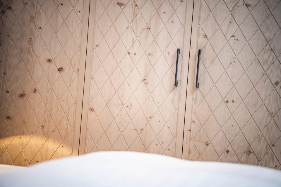 Decorative detail, Bedroom