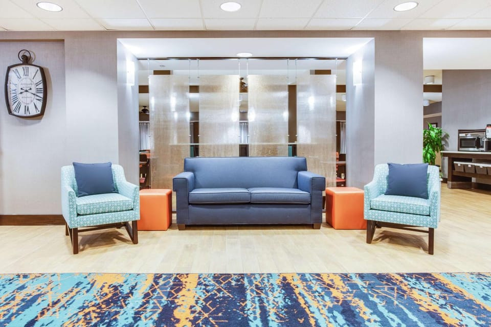 Lobby or reception, Seating area