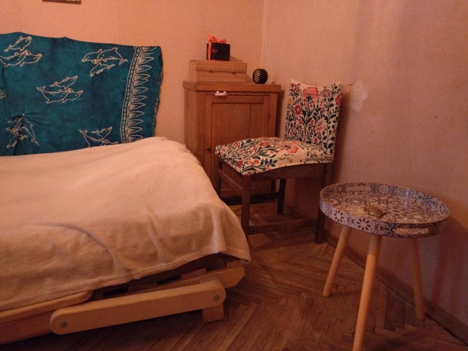 Comfortable isolated turnkey room near the subway and the International Exhibition Center Vacation rental in Kiev City - Kyiv