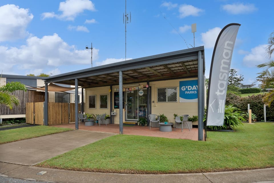 Property building, Lobby or reception