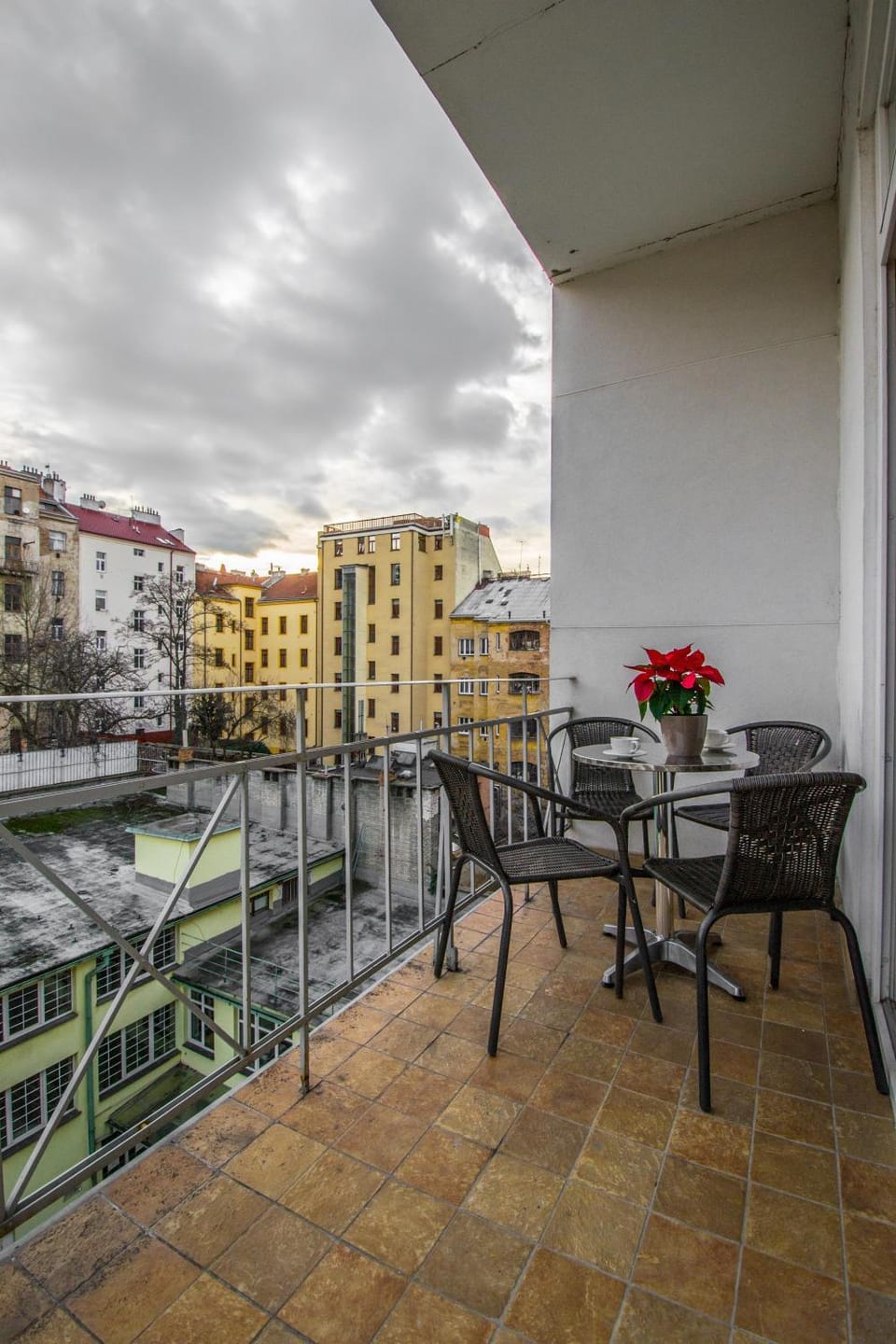 Property building, Balcony/Terrace