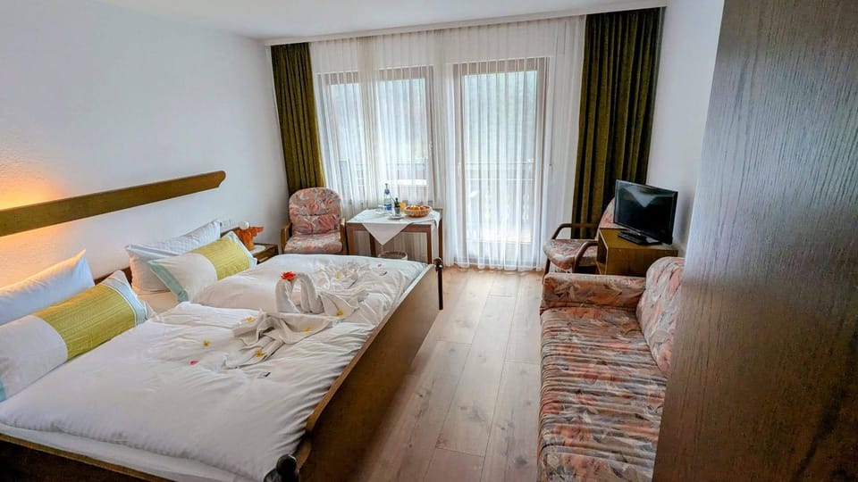 Decker's Bio Hotel zum Lamm Hotel in Forbach