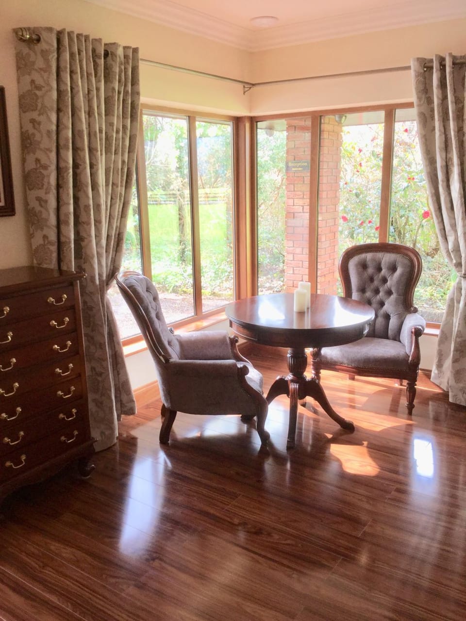 Living room, Seating area, Dining area, Garden view