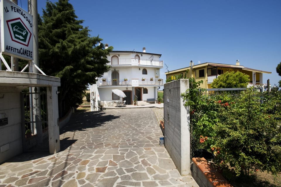 Facade/entrance, Facade/entrance