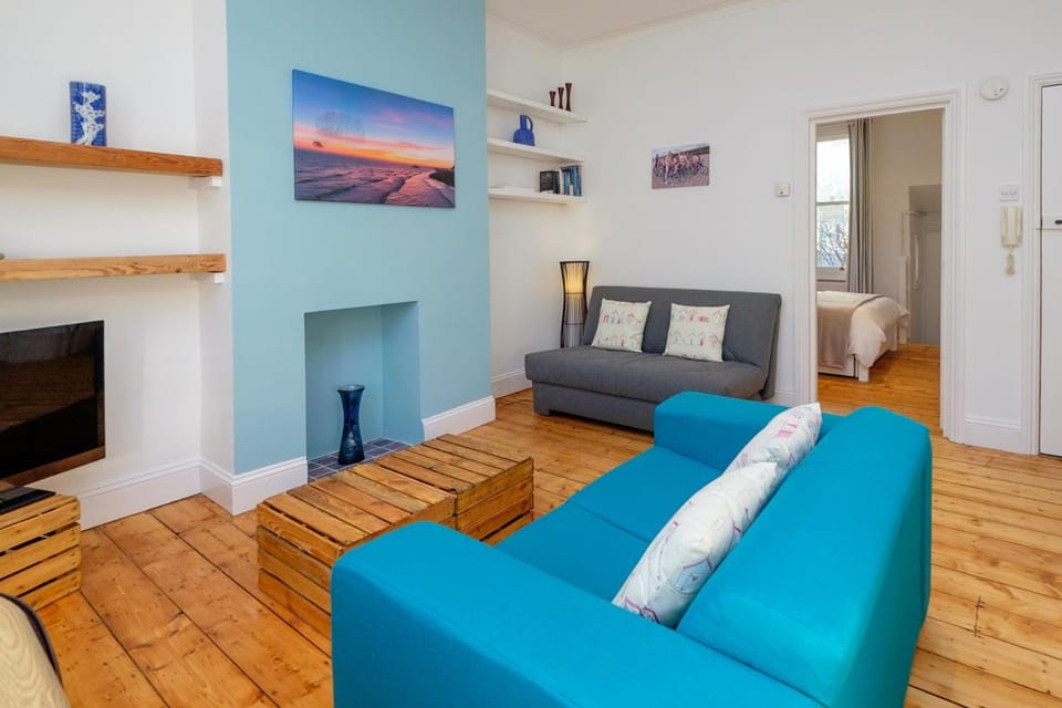 Central Garden Apartment Apartment in Brighton