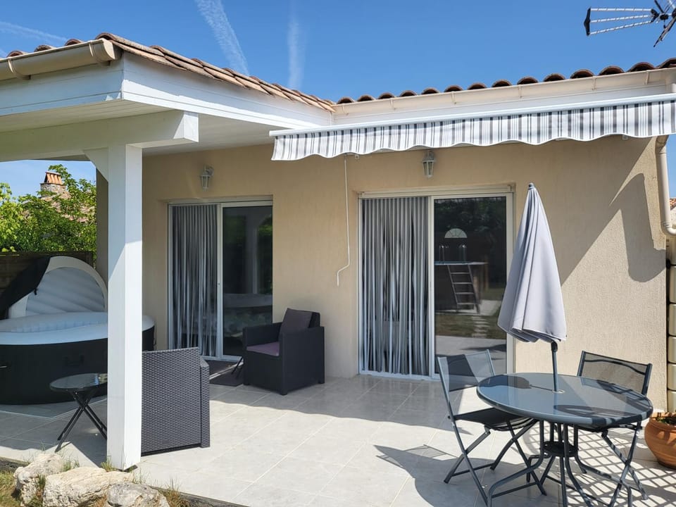Patio, Balcony/Terrace, Dining area