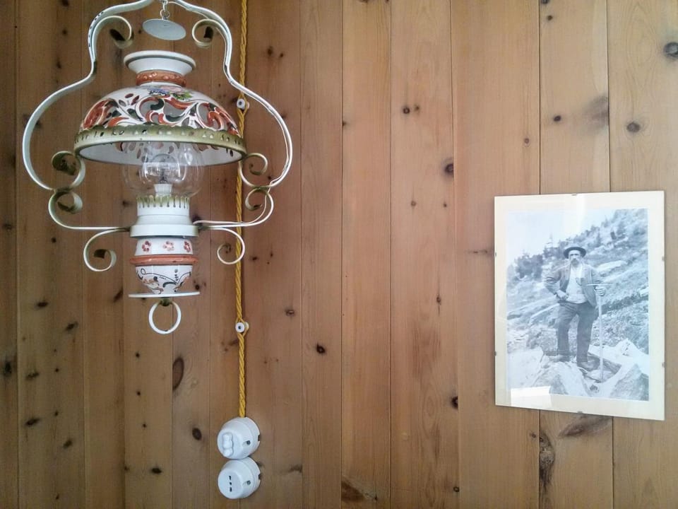 Living room, Decorative detail