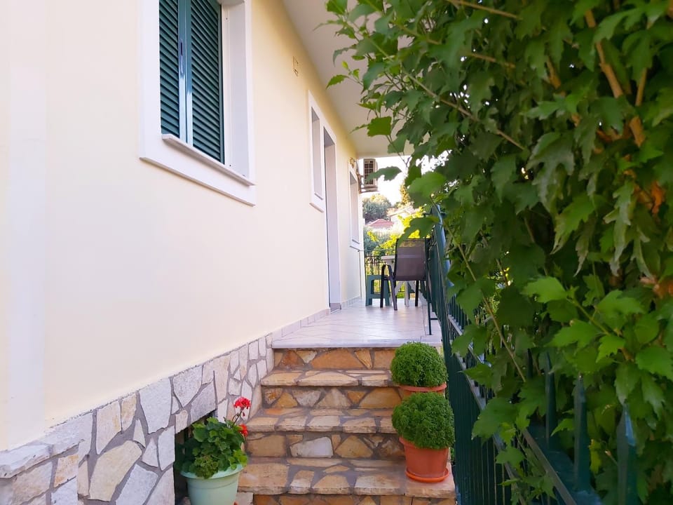 Balcony/Terrace, Balcony/Terrace