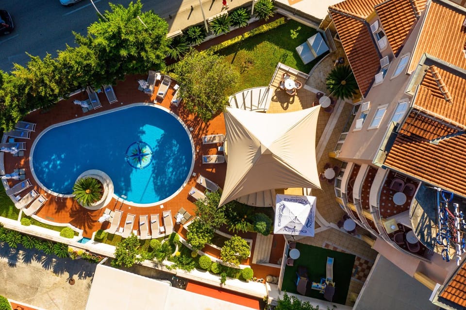 Bird's eye view, Pool view, Swimming pool