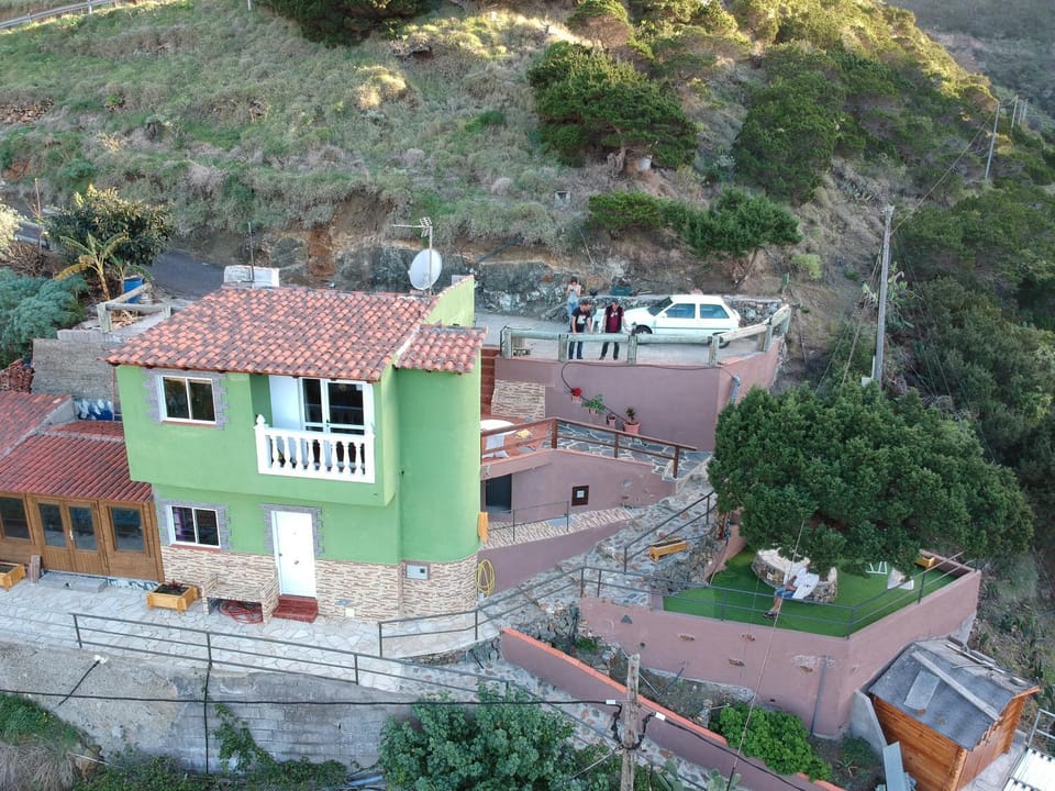 Property building, Neighbourhood, Bird's eye view, Street view