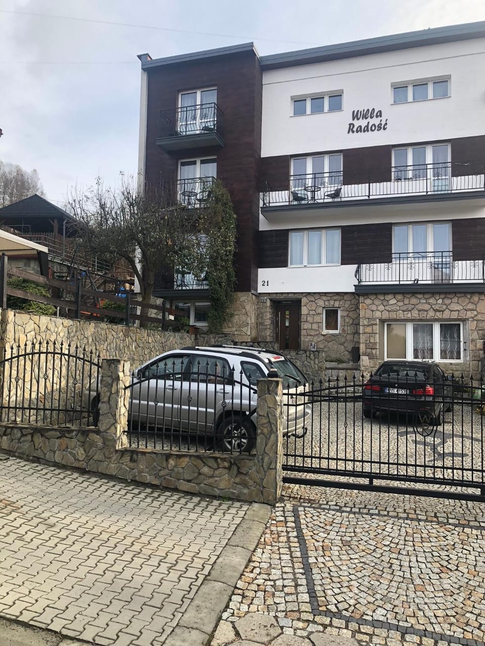 Property building, Facade/entrance