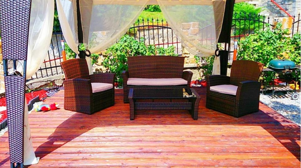 BBQ facilities, Garden