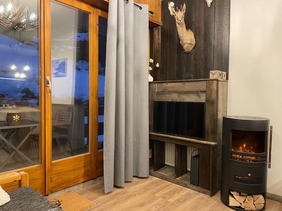 Balcony/Terrace, Living room, locker